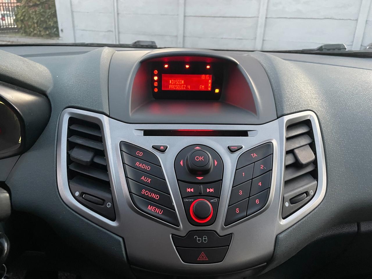 Ford Fiesta Fiesta+ 1.2 82CV 5 porte IDONEA NEOPATENTATI