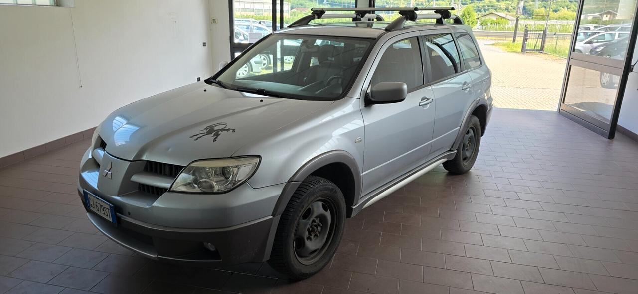 Mitsubishi Outlander 2.0i 16V 4WD Automatica Gancio