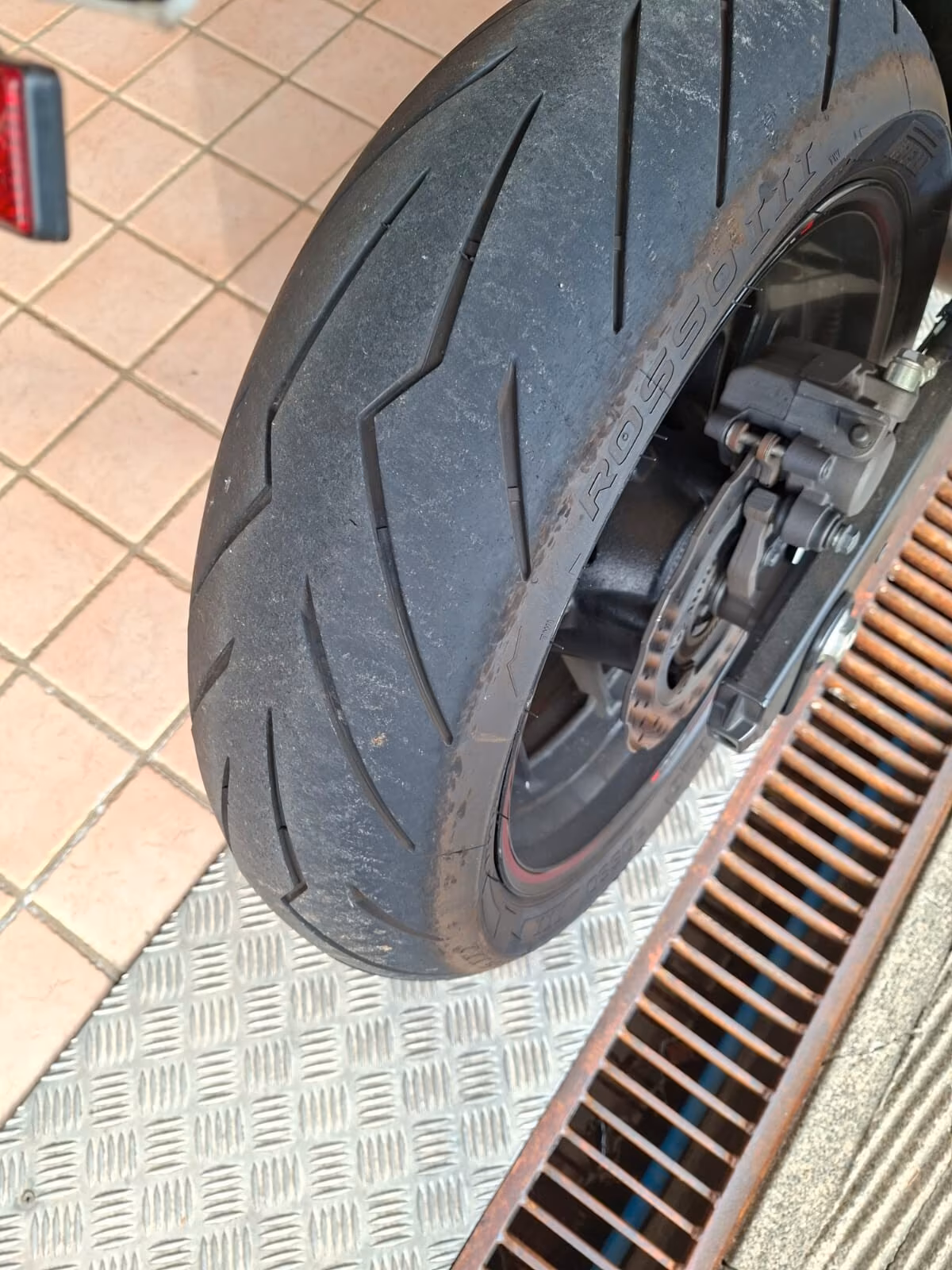 Suzuki GSX S 750 Yughen