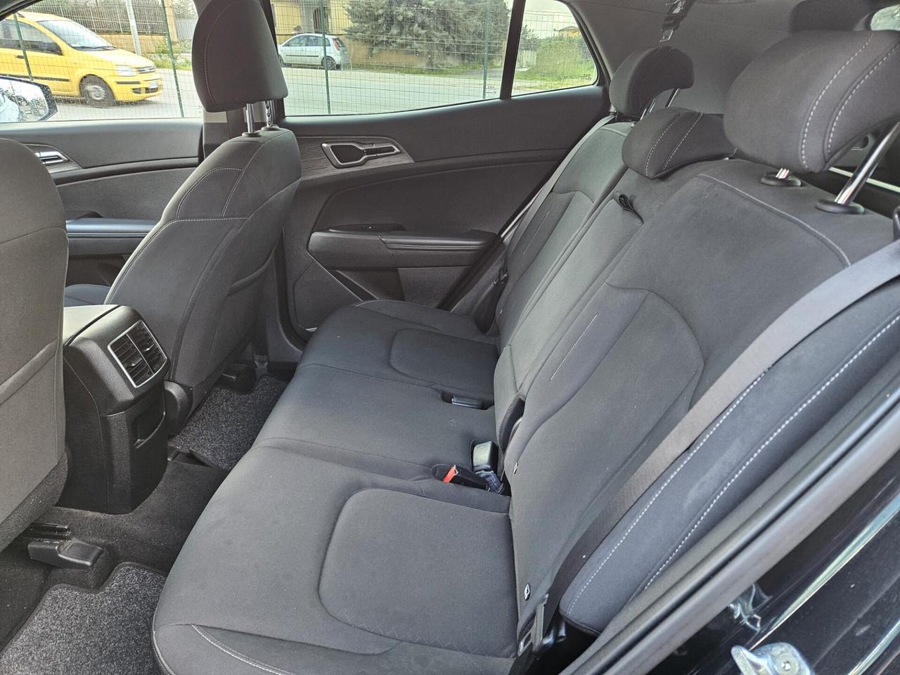 Kia Sportage 1.6 CRDI MHEV BUSINESS