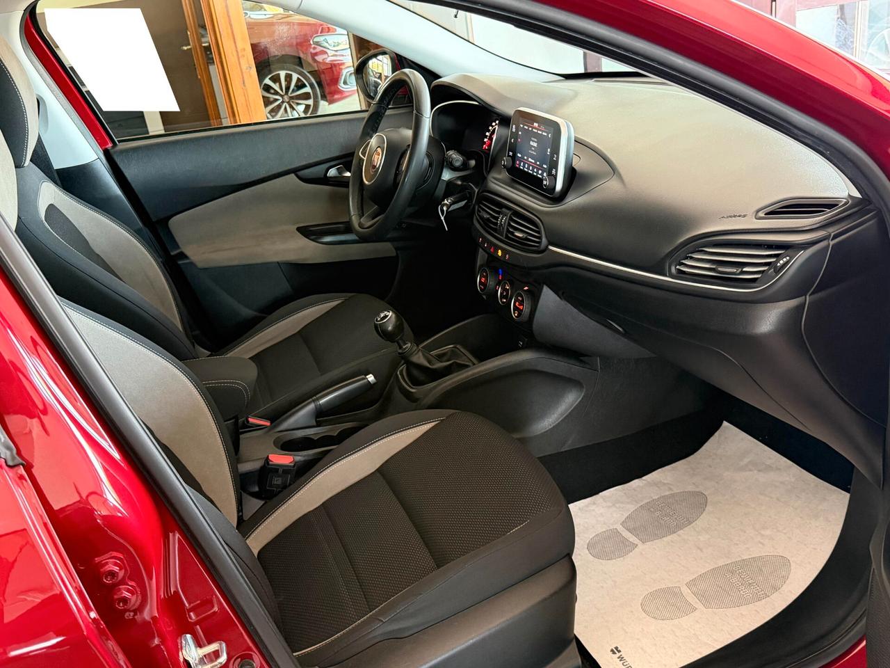 Fiat Tipo 1.6 M.JET 120 cv. 5 porte LOUNGE