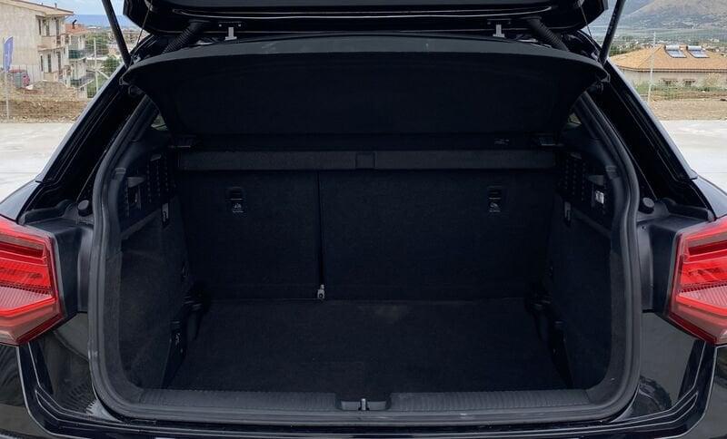 Audi Q2 S Line interno ed esterno 1.5 TFSI 150CV 35 Tetto