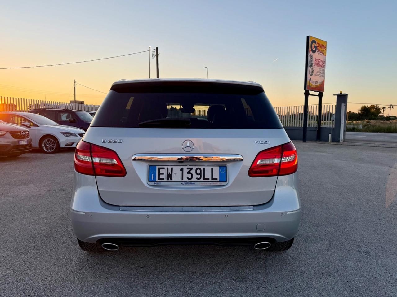 MERCEDES-BENZ B 220 CDI 170CV IPERFULL TETTO MY14