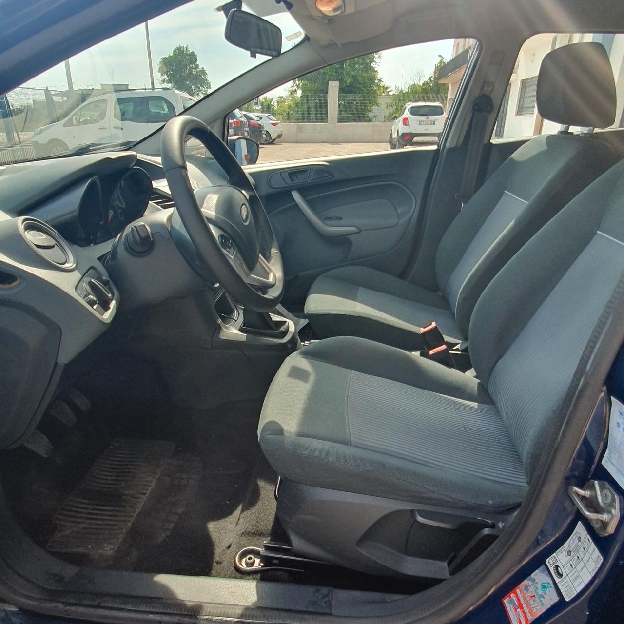 Ford Fiesta 1.4 TDCi 70CV 5 porte