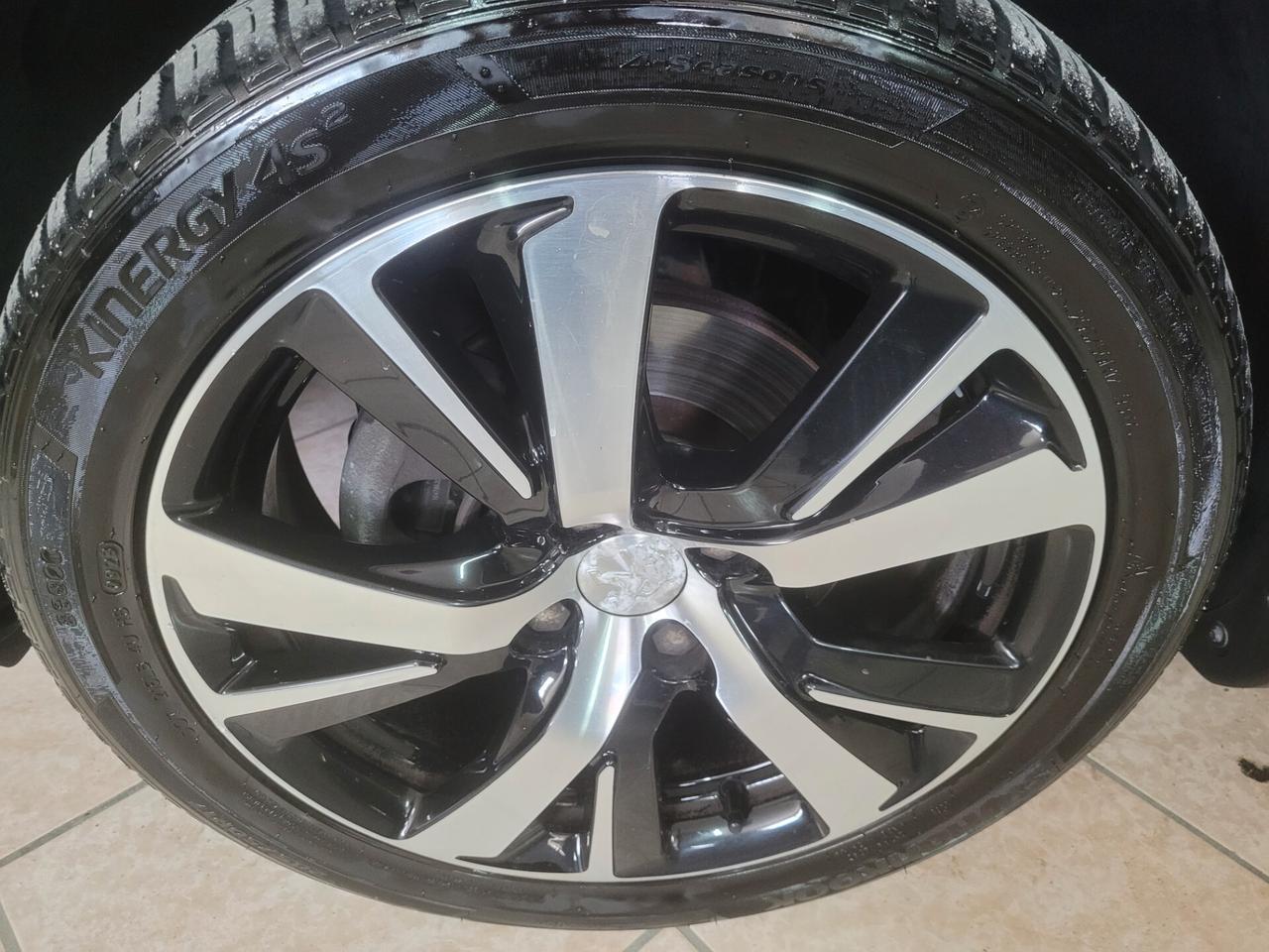 Peugeot 2008 BlueHDi 120 S&S Crossway