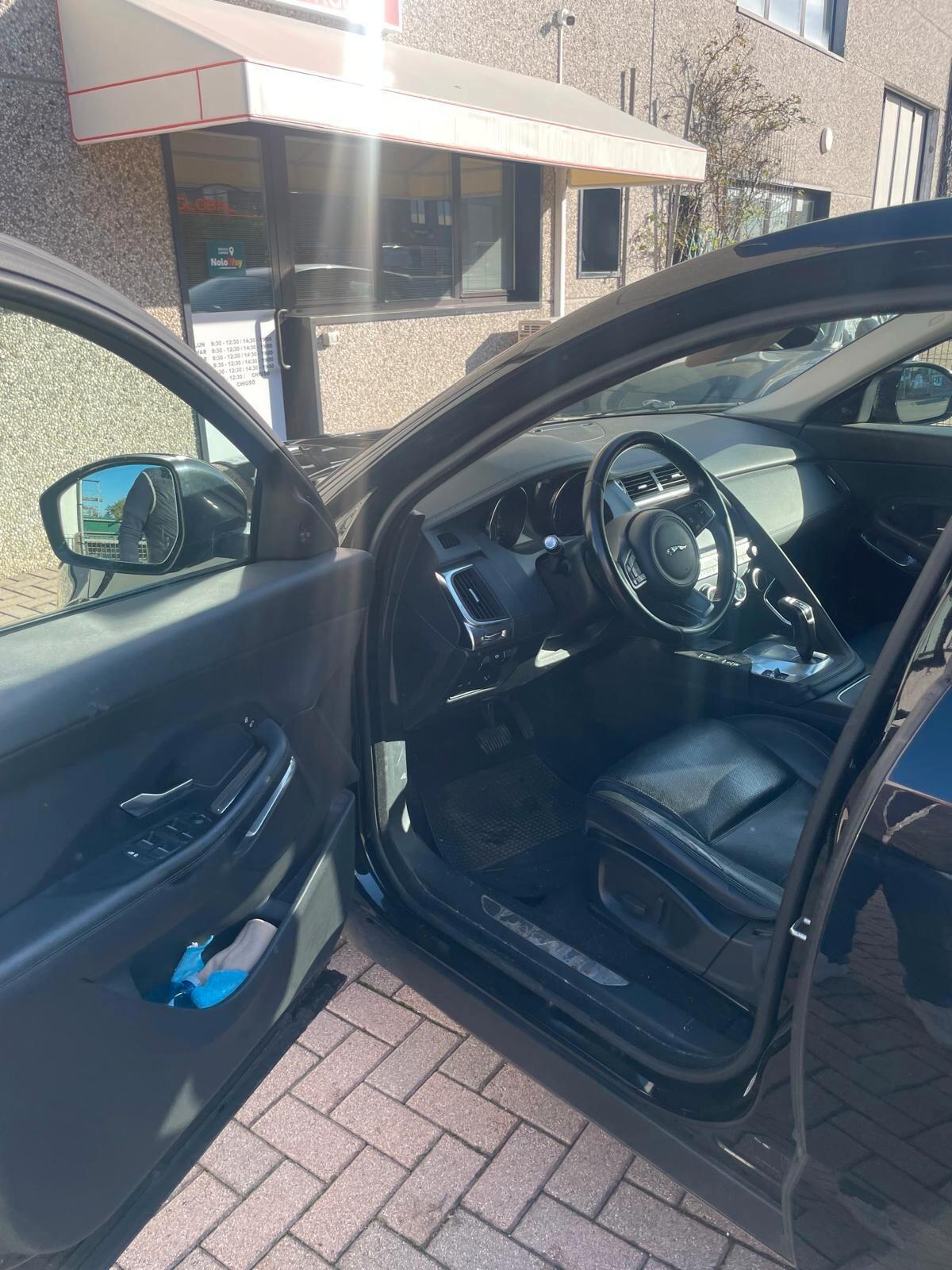 Jaguar E-Pace 2.0D 150 CV AWD R-Dynamic