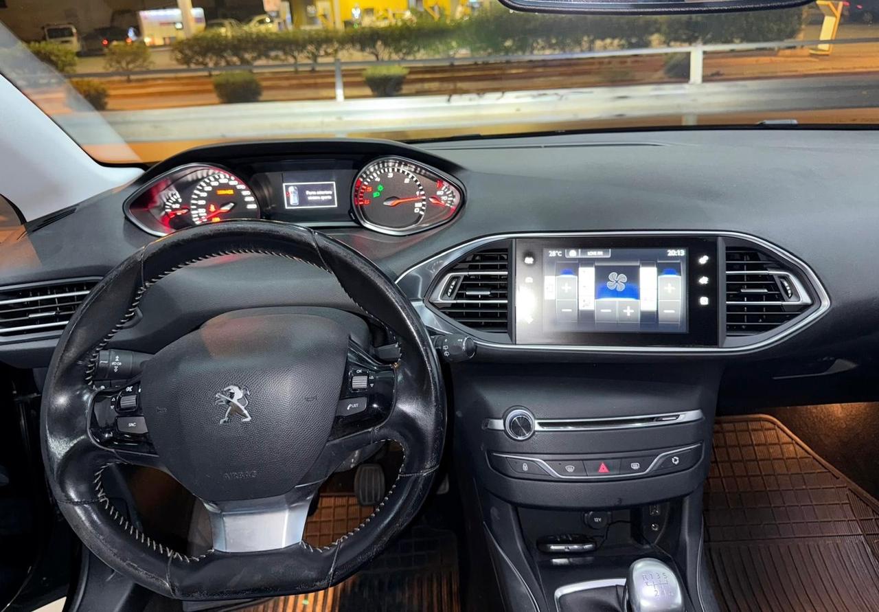 Peugeot 308 BlueHDi 120 S&S SW Allure