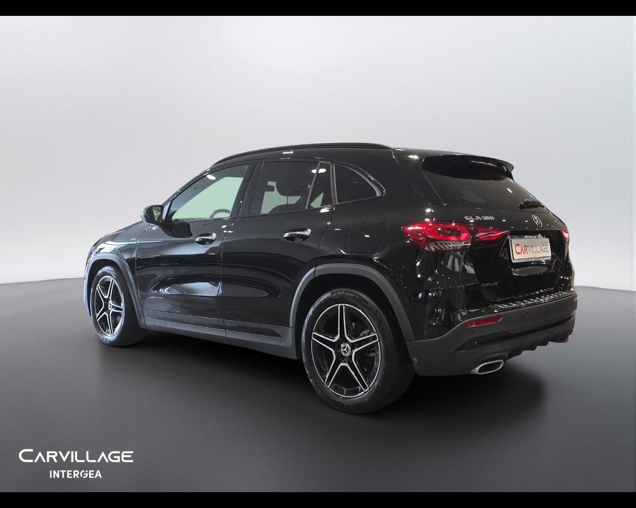 Mercedes-Benz GLA 180 Premium auto