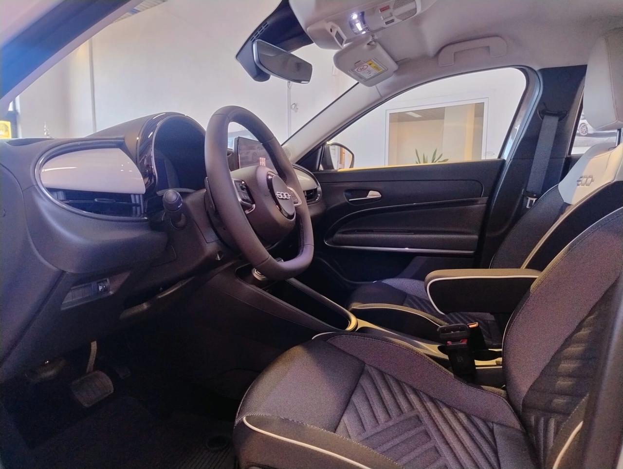 Fiat 600 Hybrid 100 CV DCT MHEV La Prima