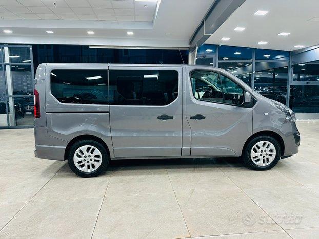 OPEL VIVARO BITURBO 145 CV Combi 9 posti 2017