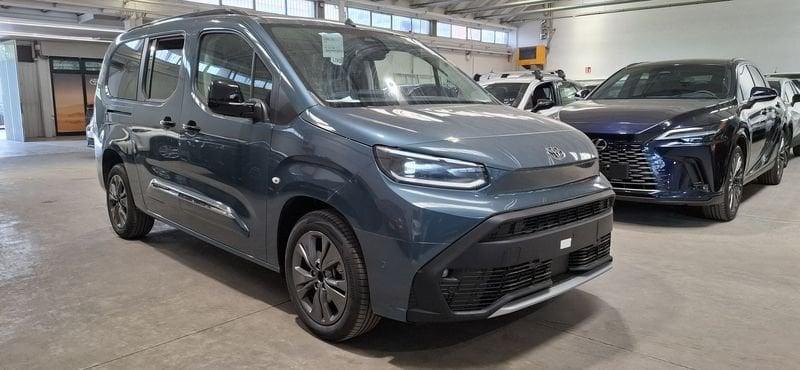 Toyota Proace City Verso Luxury 7 posti 1.5 130cv automatico L2 passo lungo