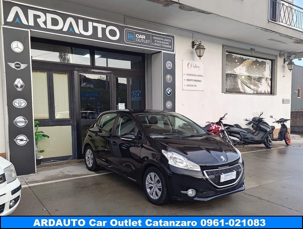 Peugeot 208 1.4 Hdi Active 69 cv Neopatentati