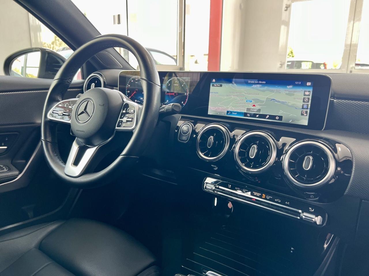 MERCEDES-BENZ A 180 d Aut. Business Extra - 2020