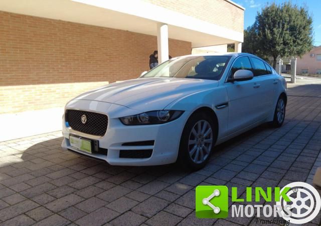 JAGUAR XE 2.0 D 180 CV Business Edition