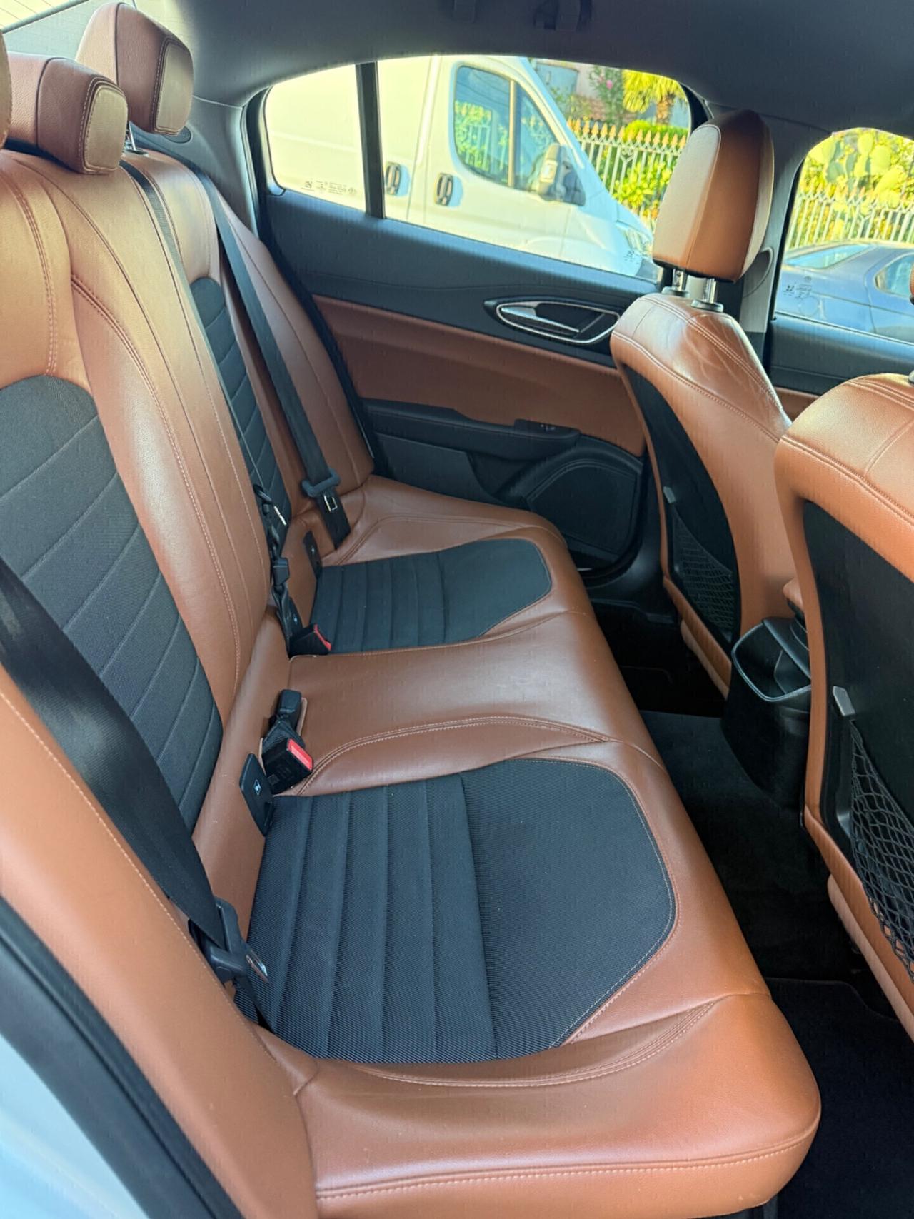 Alfa Romeo Giulia 2.2 Turbodiesel 150 CV AT8 Super