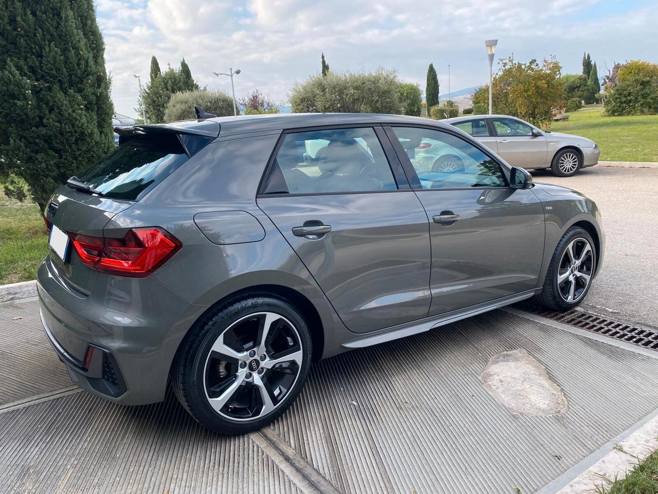 Audi A1 SPB 30 TFSI S Line Stronic Identity Black