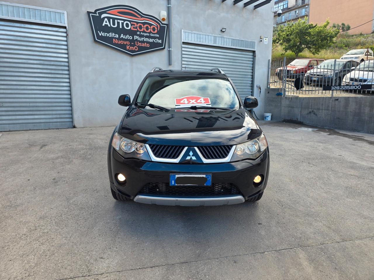 Mitsubishi Outlander 2.0 DI-D Instyle 7 p.ti DPF