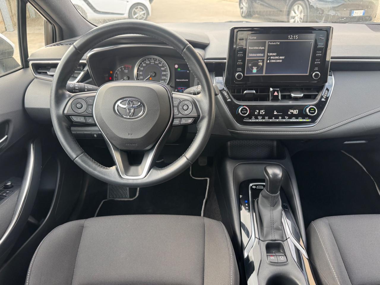 Toyota Corolla 1.8h Active cvt