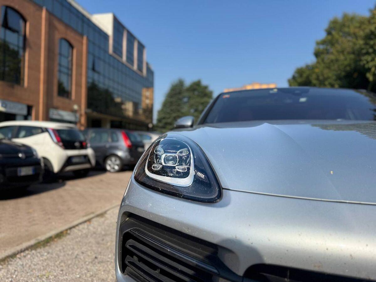 Porsche Cayenne 3.0 e-hybrid 5p.ti tiptronic