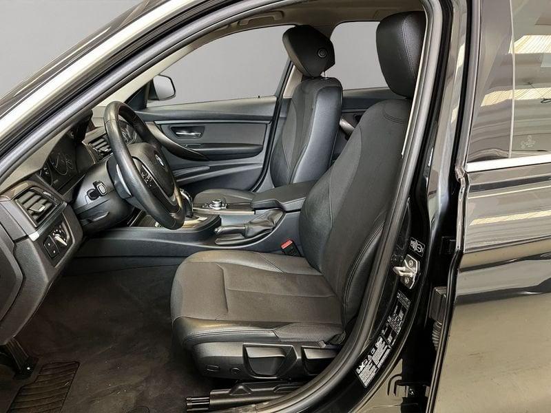 BMW Serie 3 BMW 320D Touring automatica XDRIVE