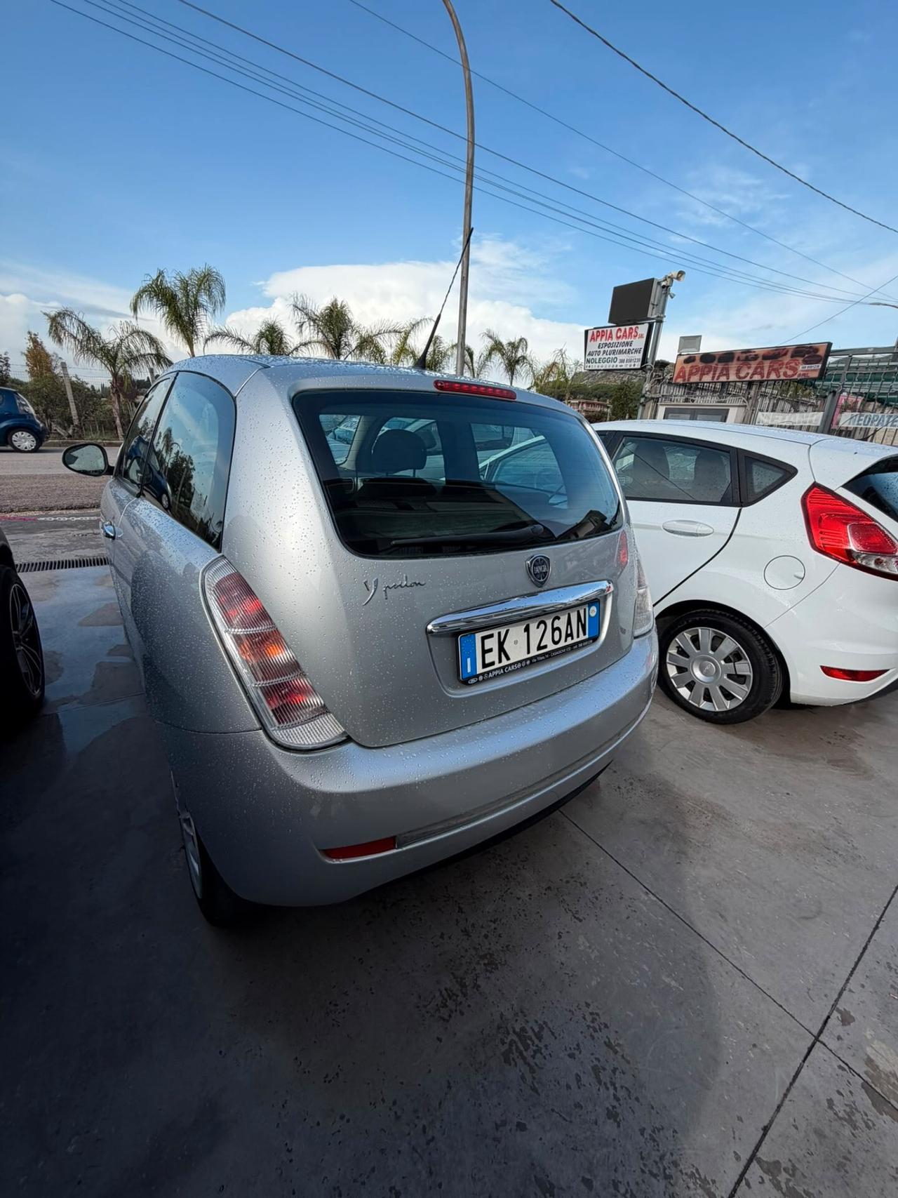 Lancia Ypsilon 1.3 MJT 75 CV Platinum