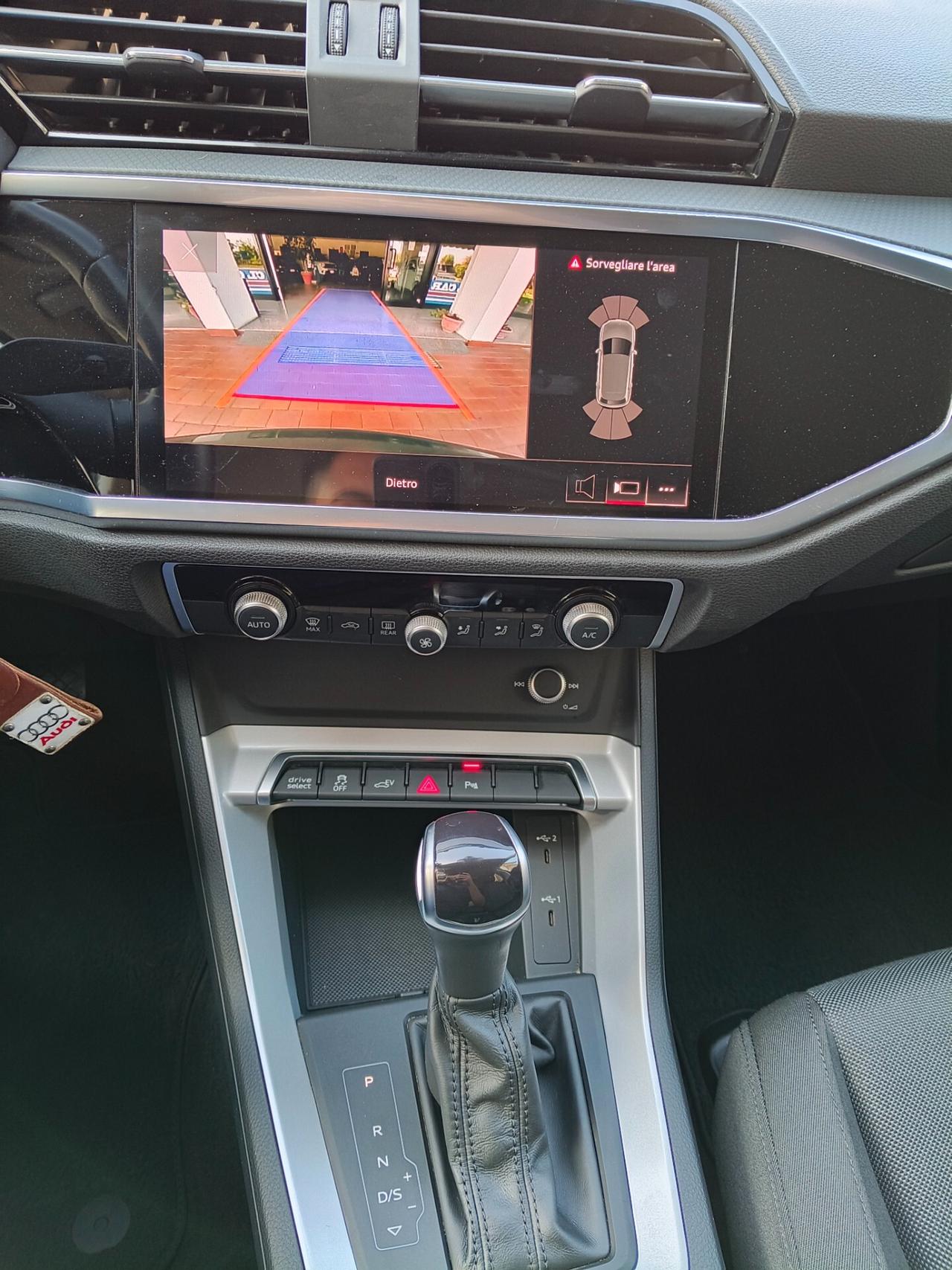 Audi Q3 45 TFSI e S tronic