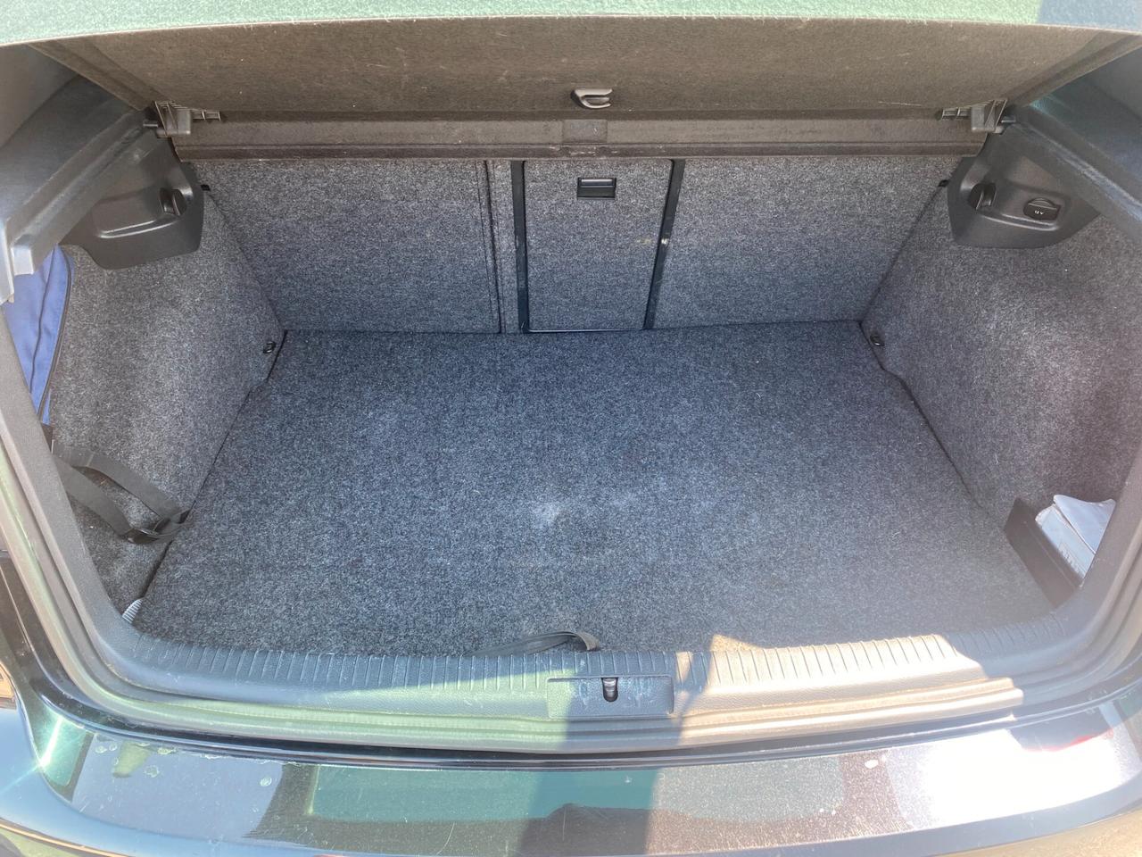 Volkswagen Golf 2.0 TDI 140CV 4Motion. 5p. R-Line