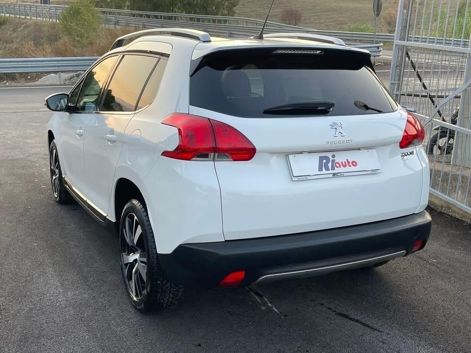 Peugeot 2008 1.6 e-HDi 92 CV Allure
