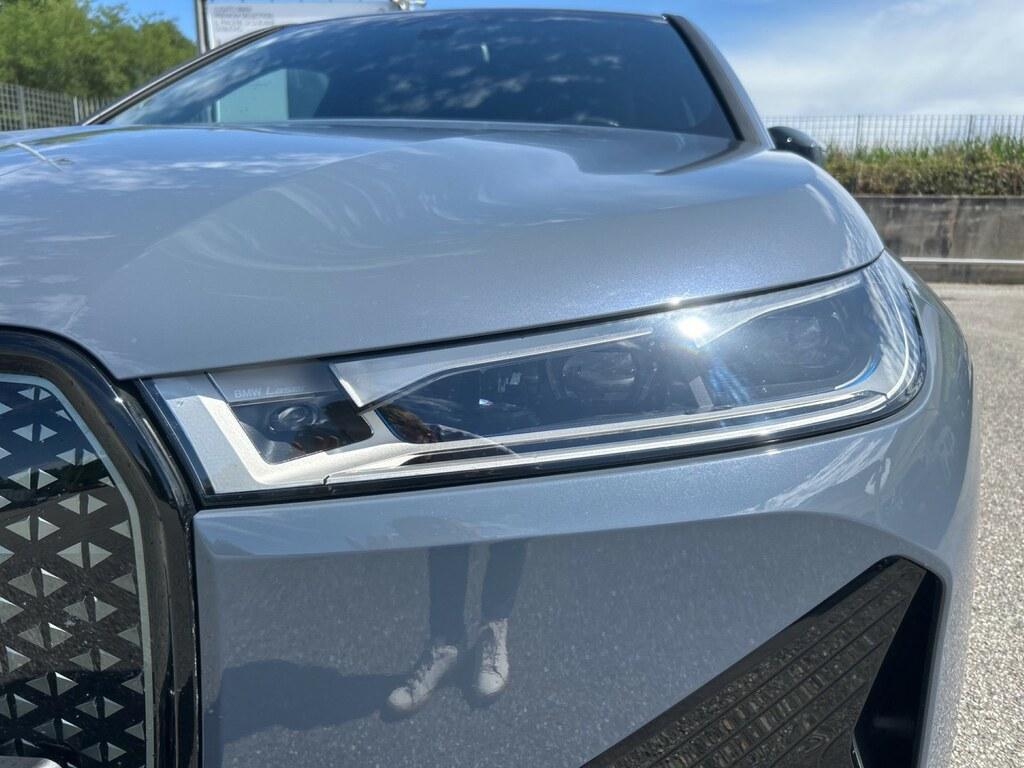 BMW iX 50 pacchetto sportivo xDrive