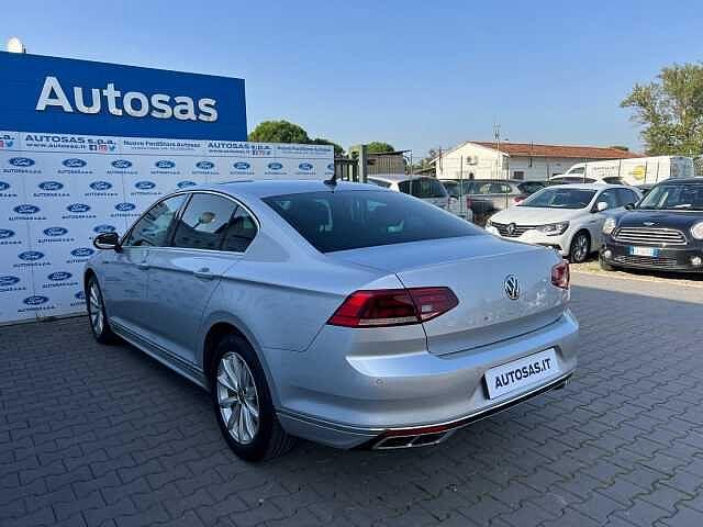 Volkswagen Passat 8ª serie 1.6 TDI SCR DSG Business BMT