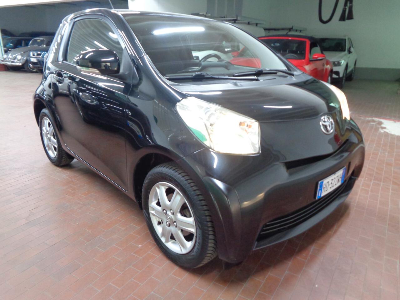Toyota iQ 1.0 Sol