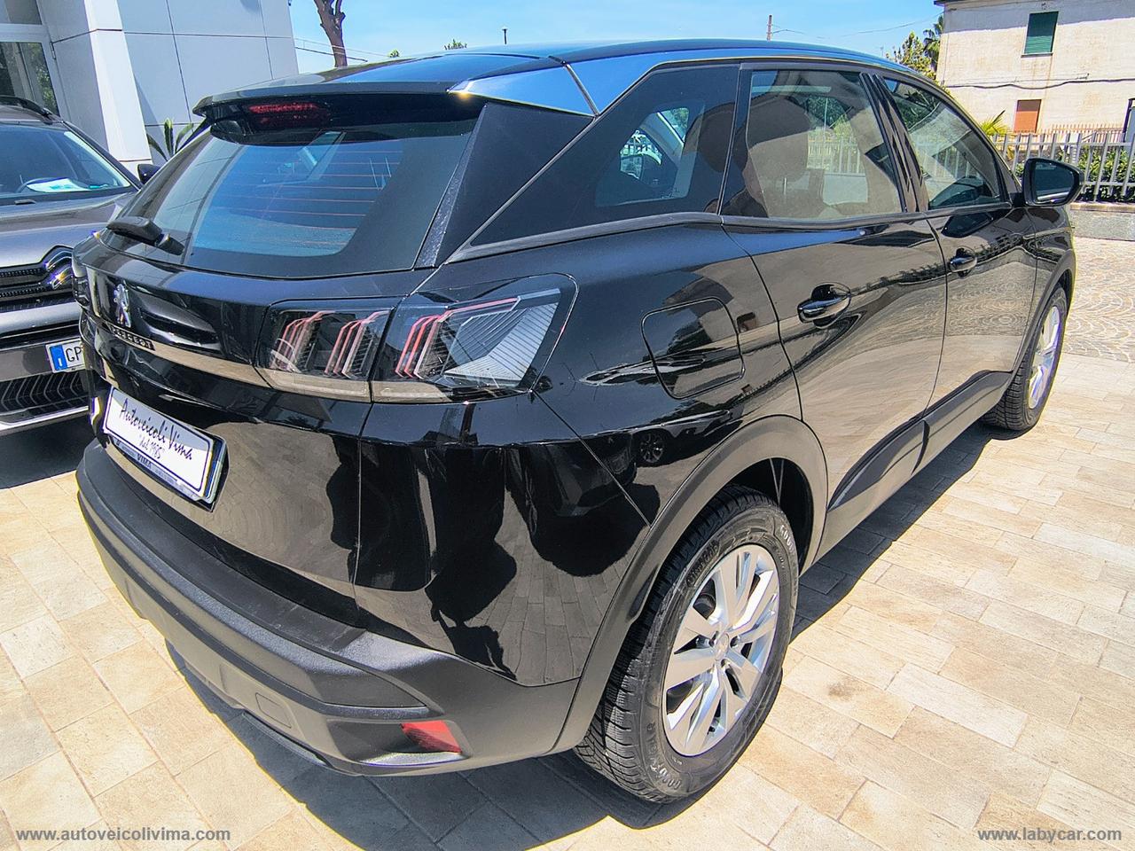 PEUGEOT 3008 BlueHDi 130 S&S Active Business