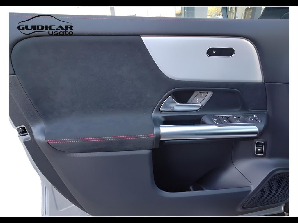 Mercedes-Benz GLA-H247 2023 - GLA 180 d AMG Line Advanced Plus auto