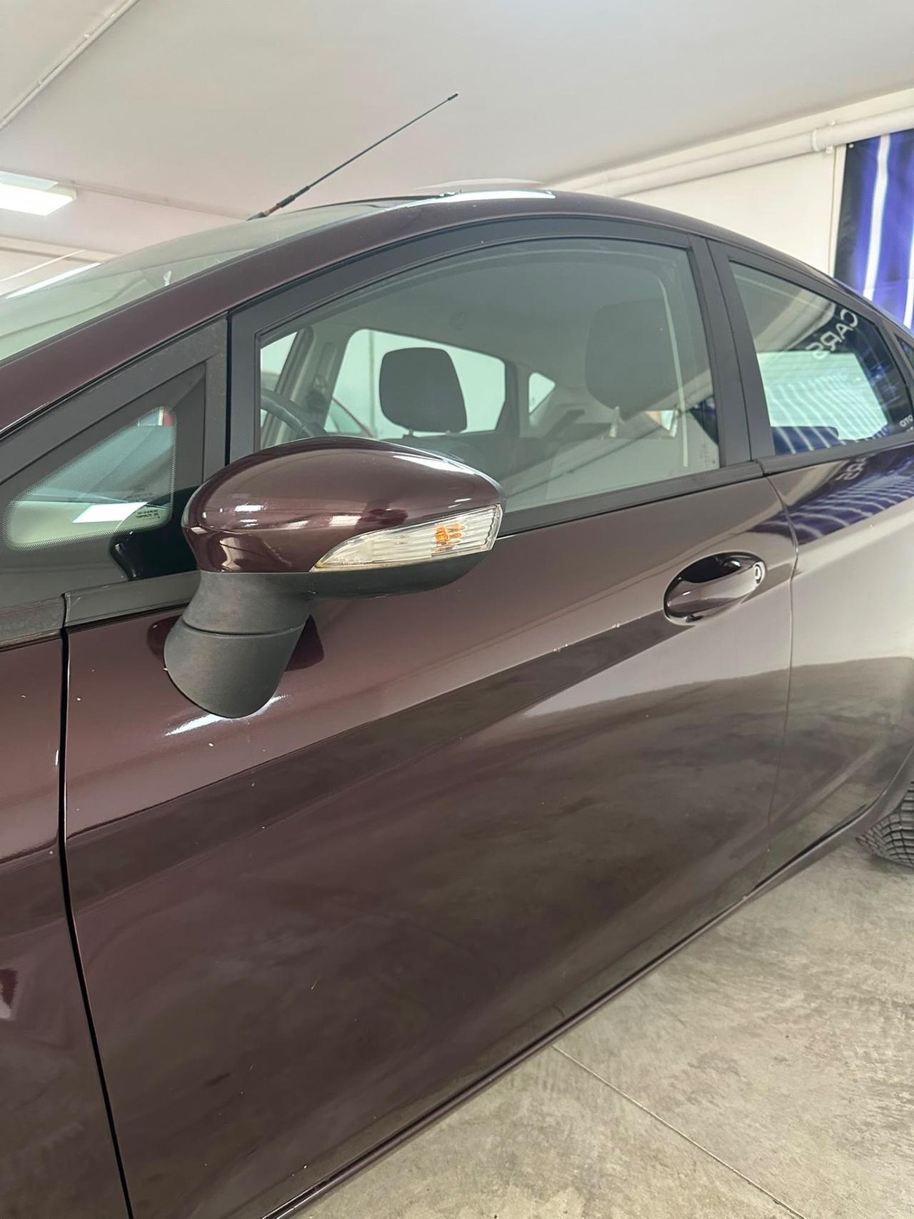 Ford Fiesta 1.4 5 porte Bz.- GPL Titanium