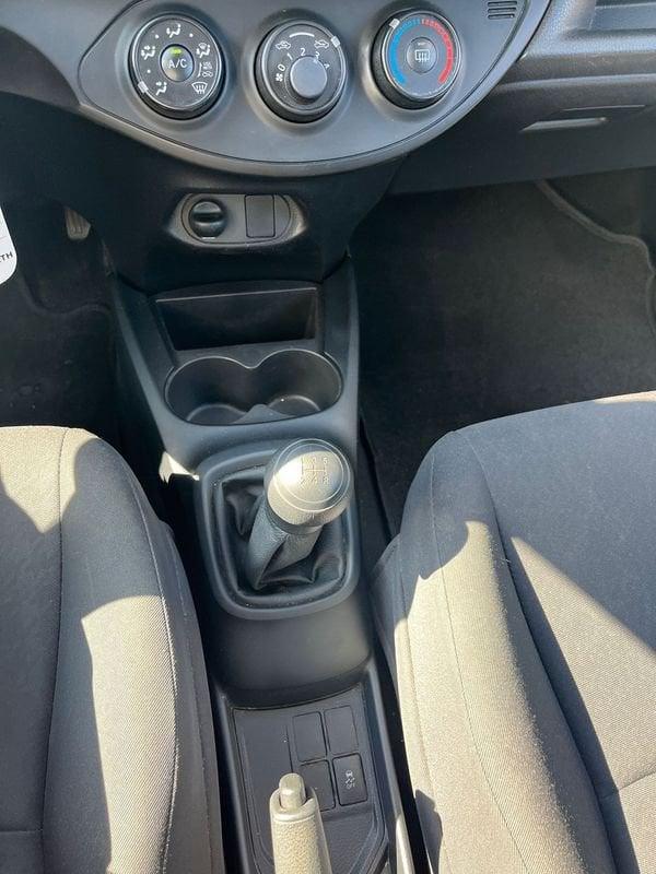Toyota Yaris Yaris 1.0 72 CV 5 porte Active