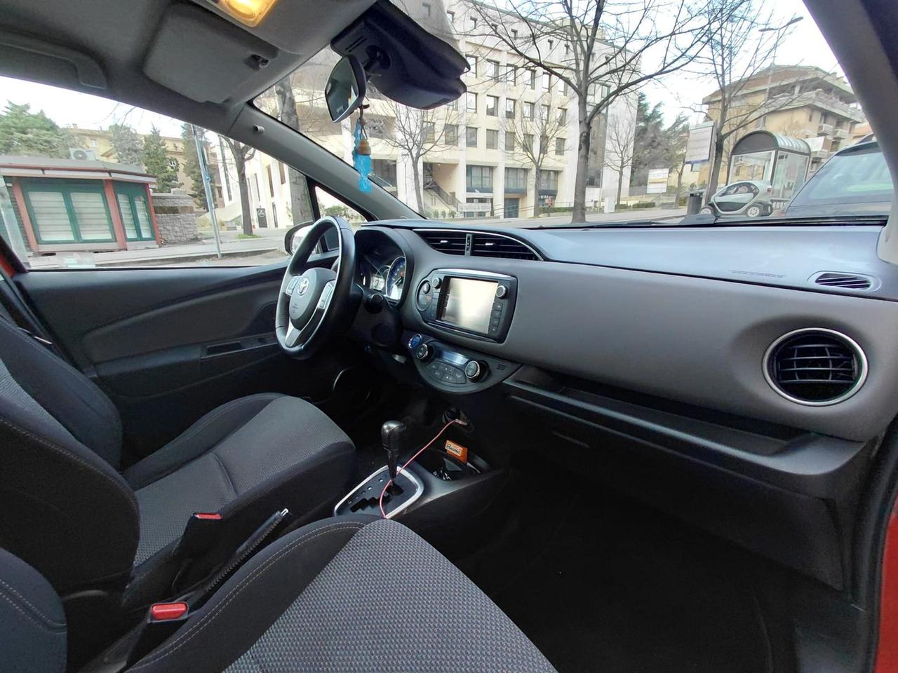 Toyota Yaris Active 1.5 VVT-i HEV #8805