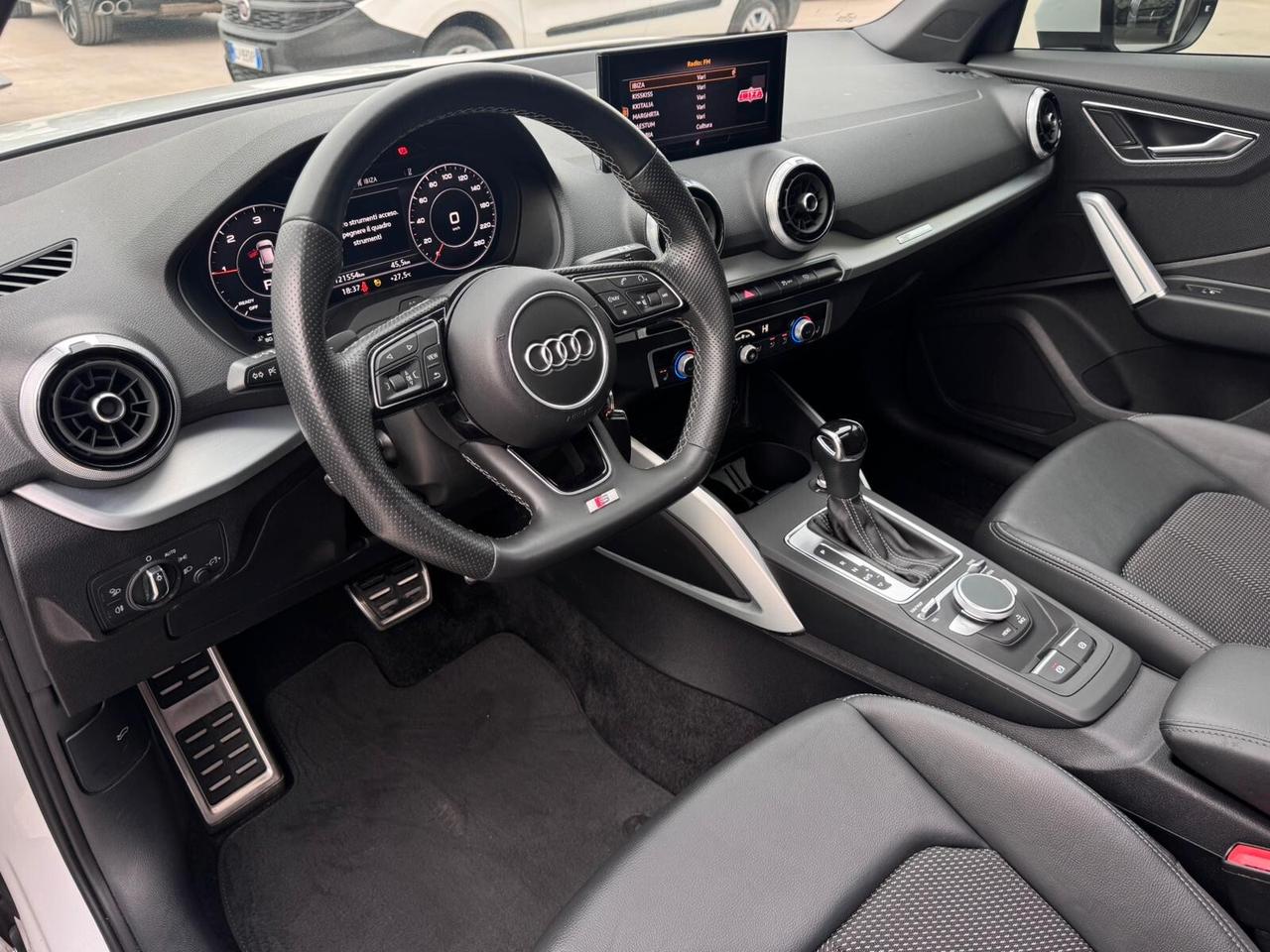 Audi Q2 30 TDI S tronic 3X S-line Edition - Tetto apribile