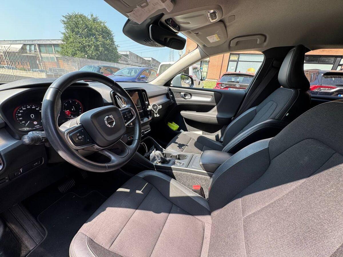 Volvo XC40 2.0 d3 Momentum auto my21