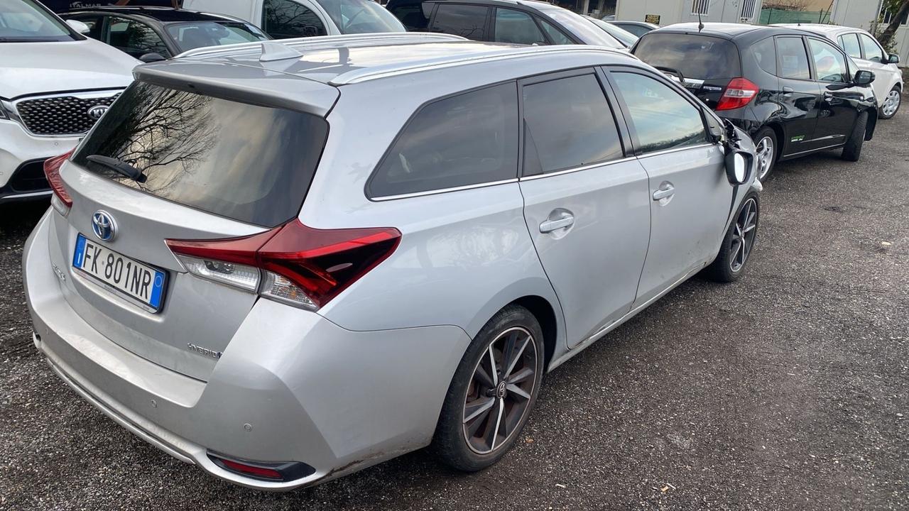 Toyota Auris Touring Sports 1.8 Hybrid Lounge
