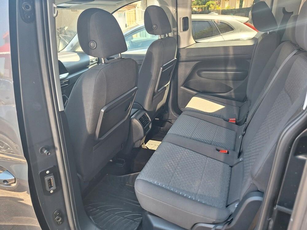 Ford Tourneo Connect 1.5 EcoBoost 114 CV Titanium