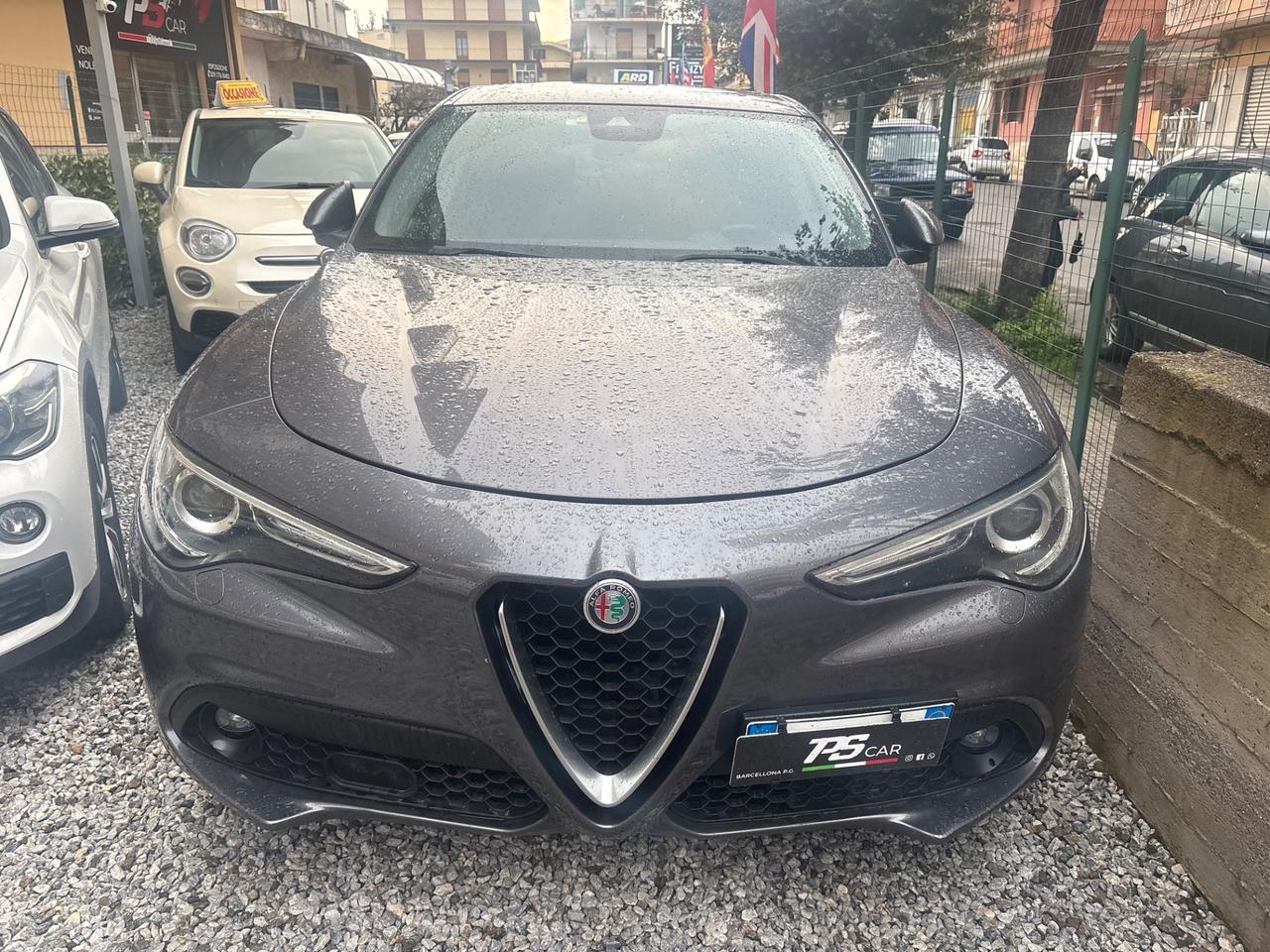 Alfa Romeo Stelvio 2.2 Turbodiesel 180 CV AT8 Business