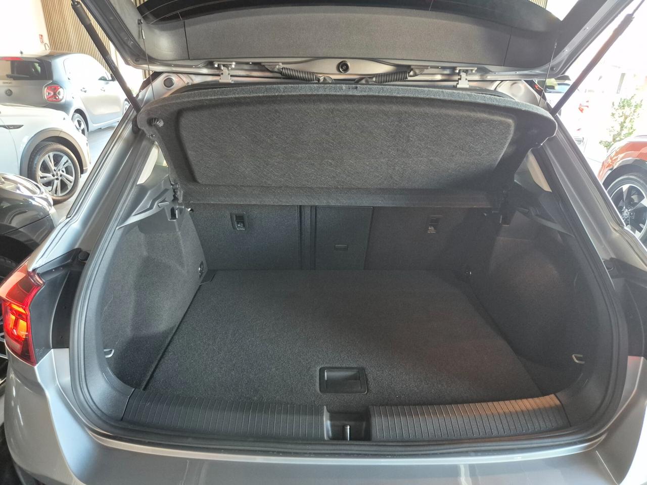Volkswagen T-Roc 2.0 TDI SCR 150 CV DSG R-Line