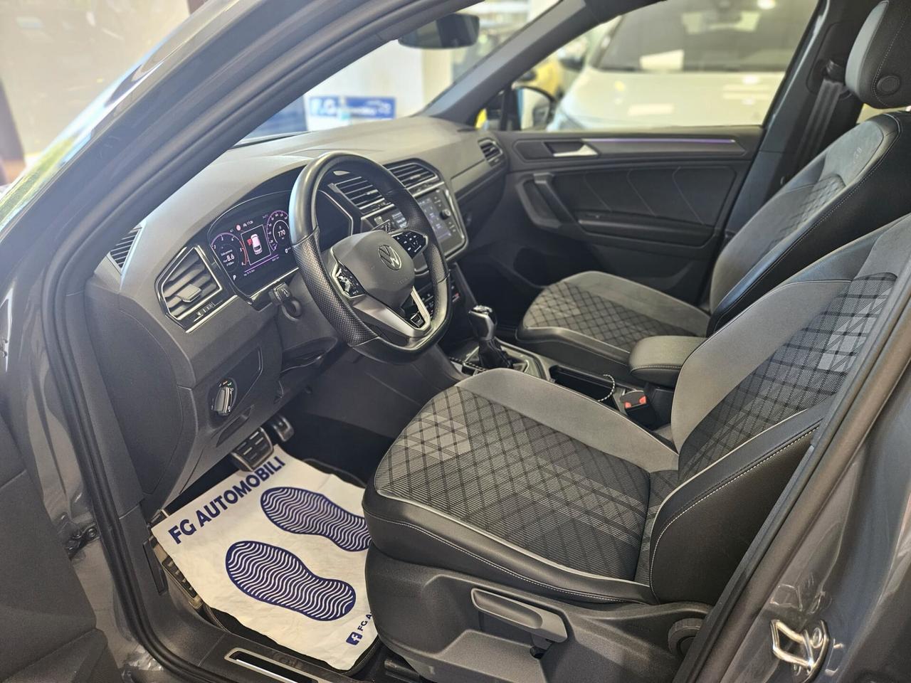 Volkswagen Tiguan 2.0 TDI 150 CV SCR DSG 4MOTION R-Line