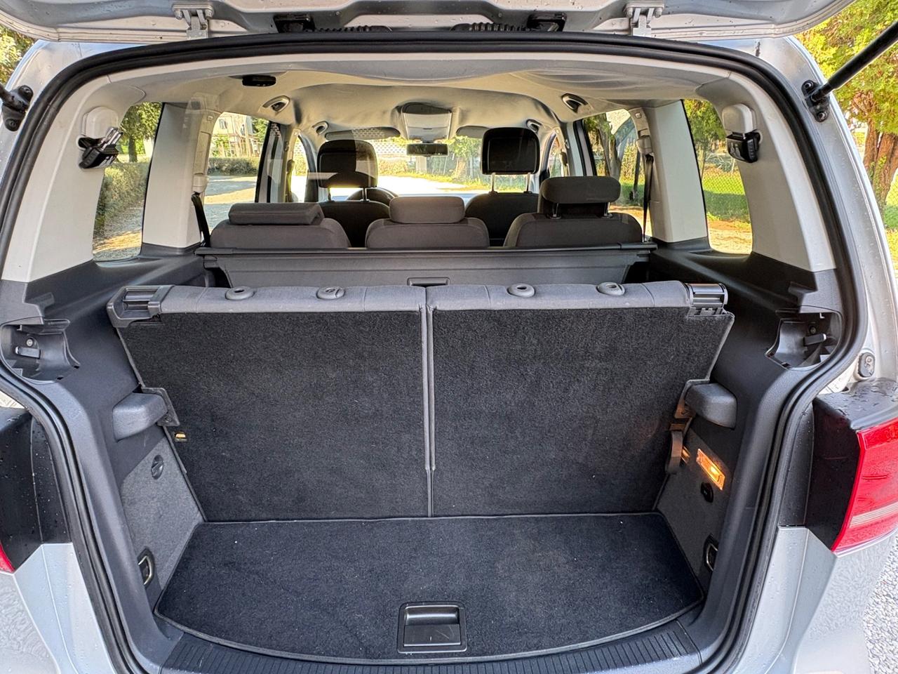 Volkswagen Touran 2.0 TDI 140 CV DSG Highline