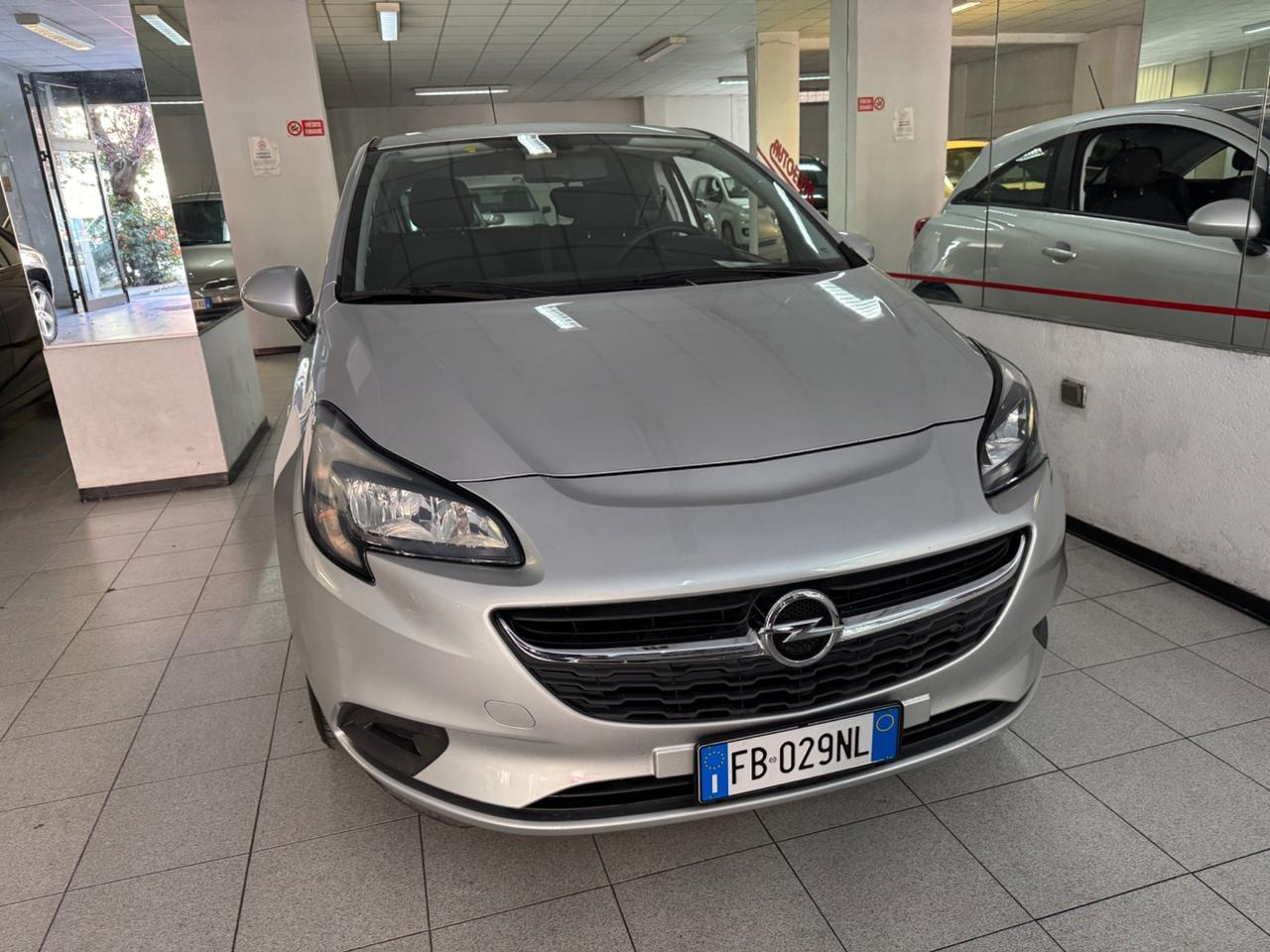 Opel Corsa 1.4 90CV GPL Tech 5 porte n-Joy