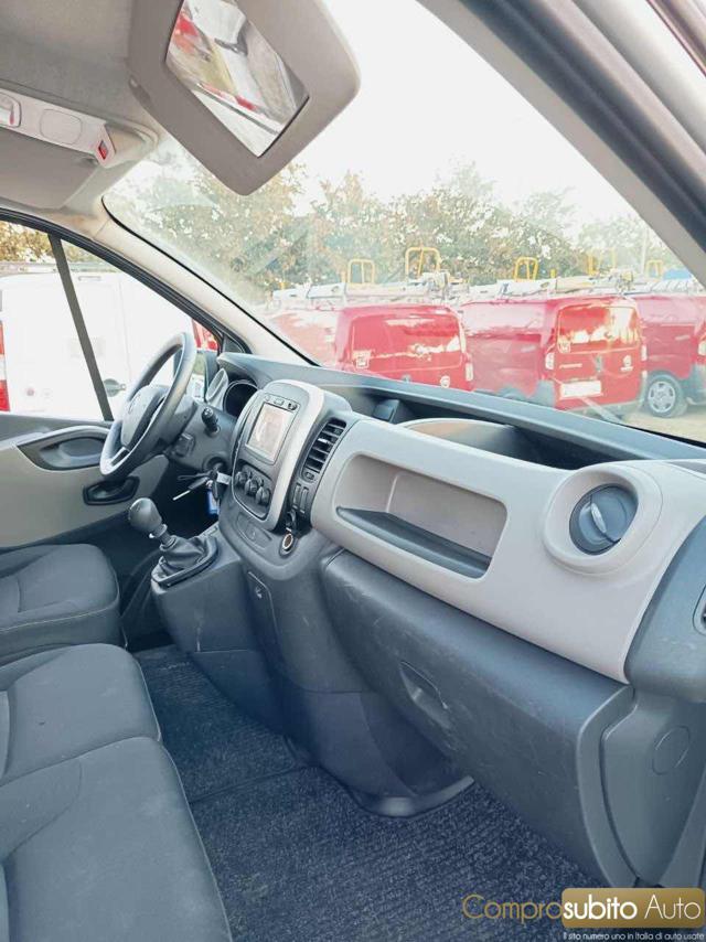 RENAULT Trafic T27 1.6 dCi 120CV + IVA 22%