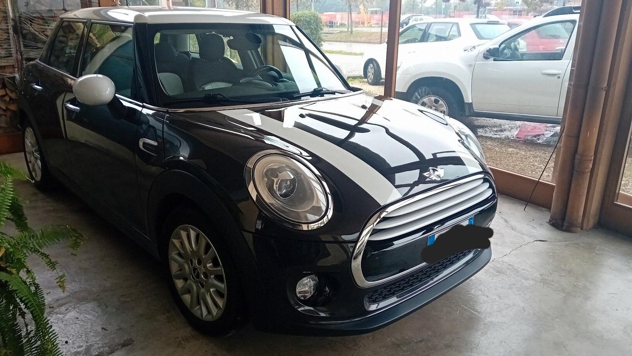 Mini 1.5 Cooper D 5 porte