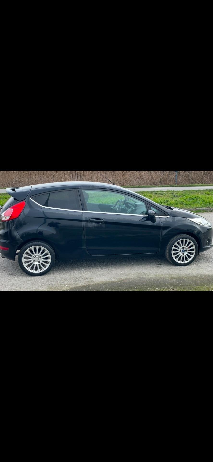 Ford Fiesta 1.5 TDCi 75CV 3 porte