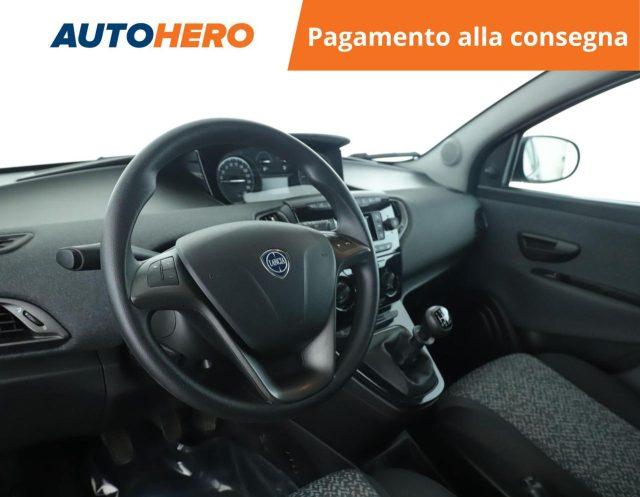 LANCIA Ypsilon 1.0 FireFly 5 porte S&S Hybrid Ecochic Silver