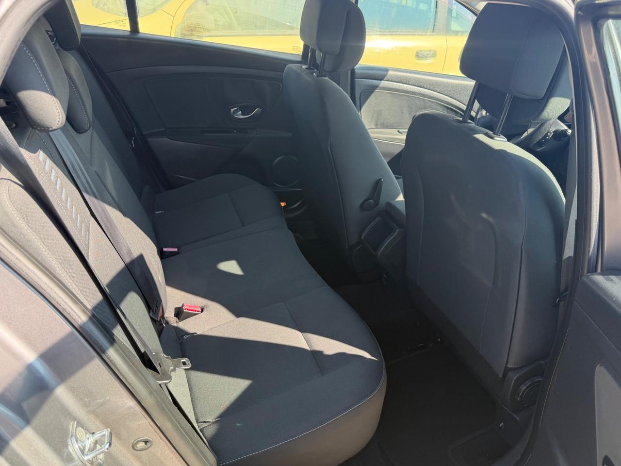 Renault Megane Mégane 1.5 dCi 110CV EDC Attractive